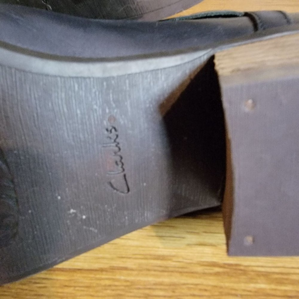 Clarks Spye Celeste Boots - Picture 8 of 9